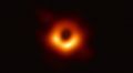人类首次直接拍摄到黑洞 为什么要历时两年拍摄黑洞【科普】
