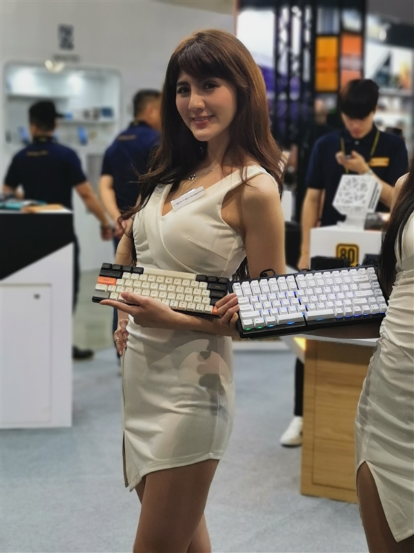 COMPUTEX 2019ֳShowGirlͼͣʤ