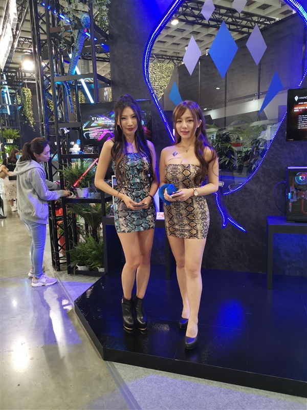 COMPUTEX 2019ֳShowGirlͼͣʤ