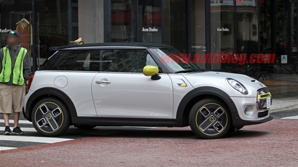 i3  ȫ´MINI COOPER S³ࣺɴ320km