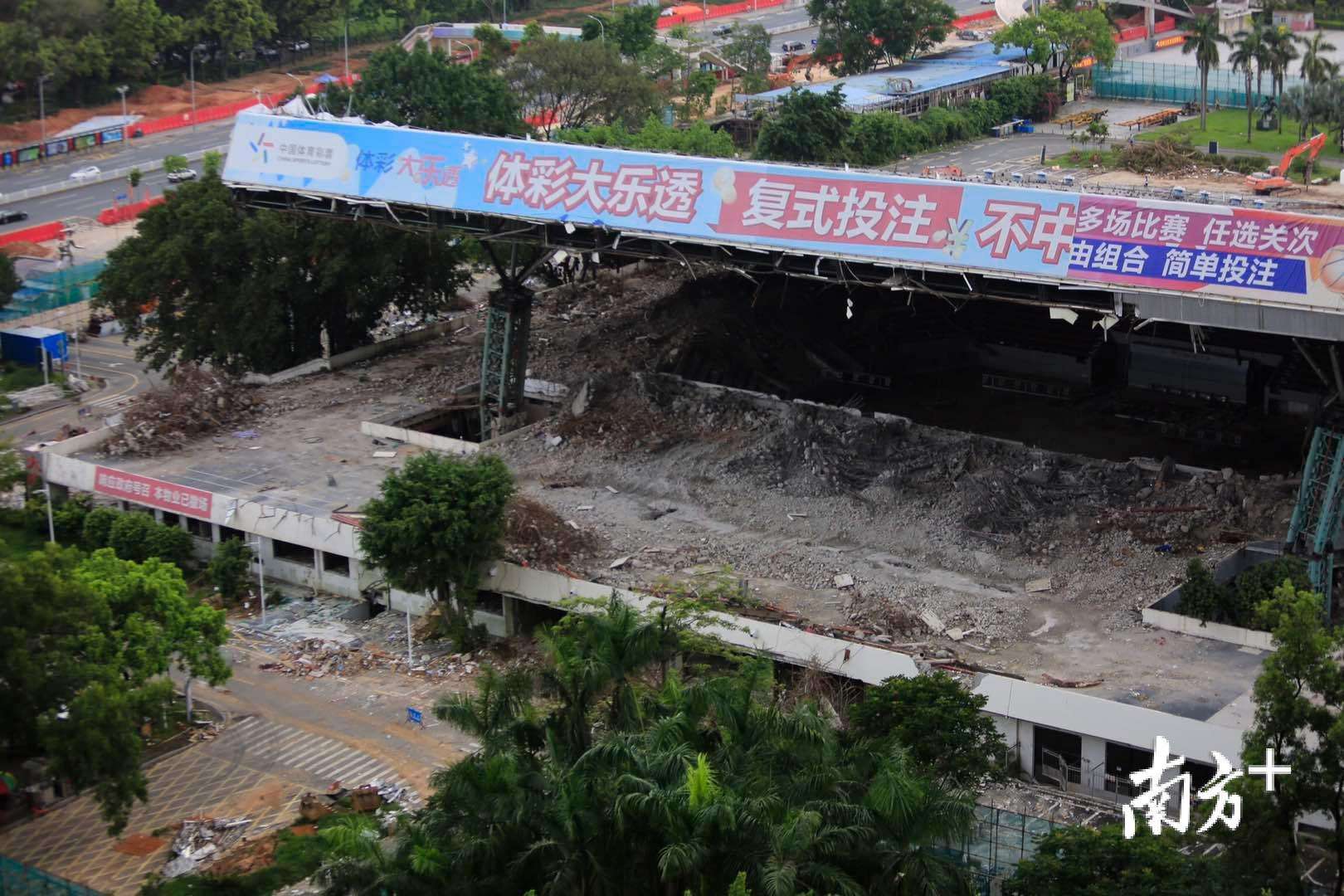 深圳体育中心坍塌事故最新消息？深圳体育中心坍塌事故已造成3人死亡1人骨折？