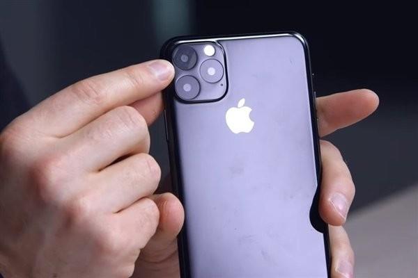 2020iPhone120HzˢĻ ڴ?