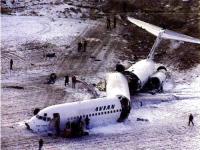 飞机相撞583人死亡,史上最大——两飞机相撞，导致583人死亡