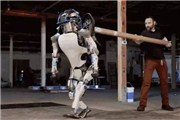 如果机器人有一天超越了人类，请记住谷歌！