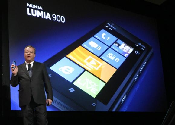 Lumia 900ʺ͸׺ͱҵֻ