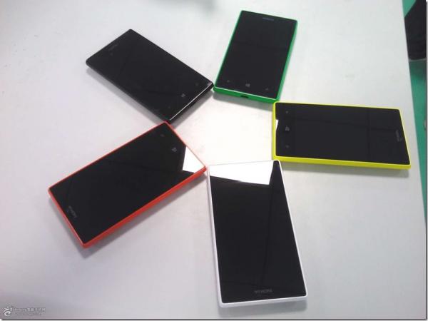 Lumia 830ع