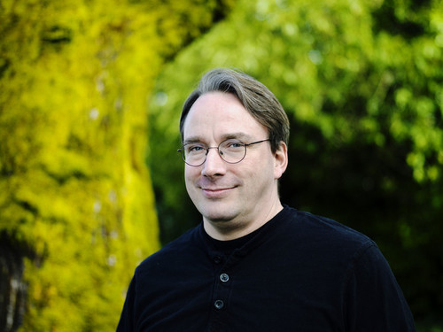 Linuxں˴ʼLinus Torvalds лGNOME 3